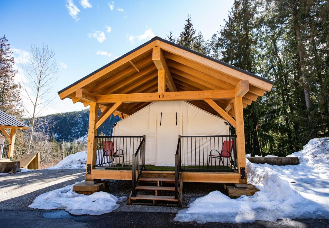 Boulder Mountain Camping Revelstoke